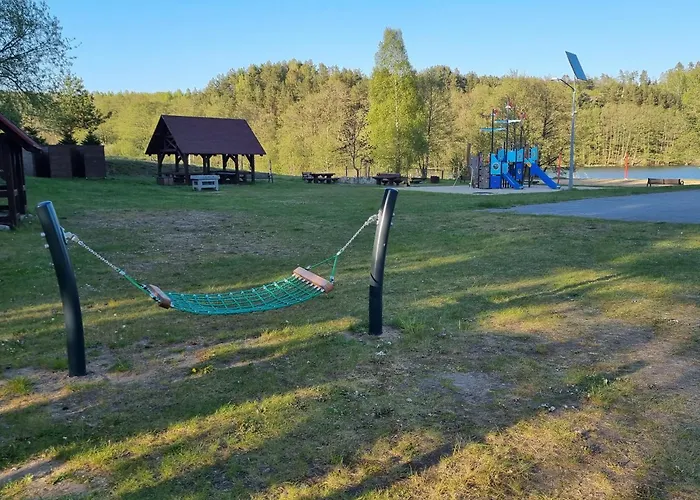 Dom Letniskowy - Kamieniczno Semesterbostad Ciemno
